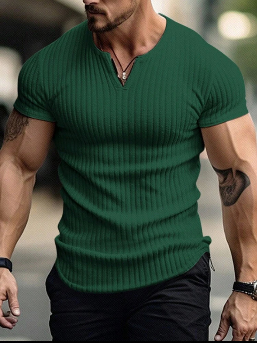 Camiseta gola V canelada