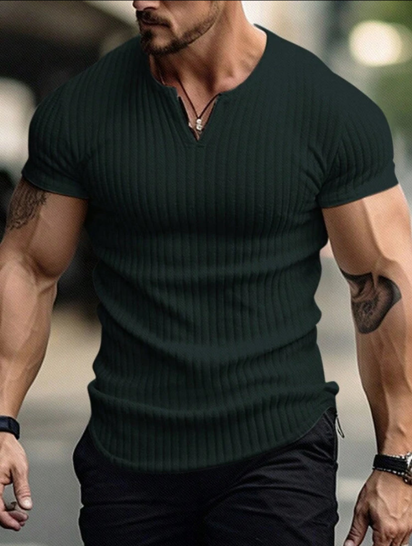 Camiseta gola V canelada